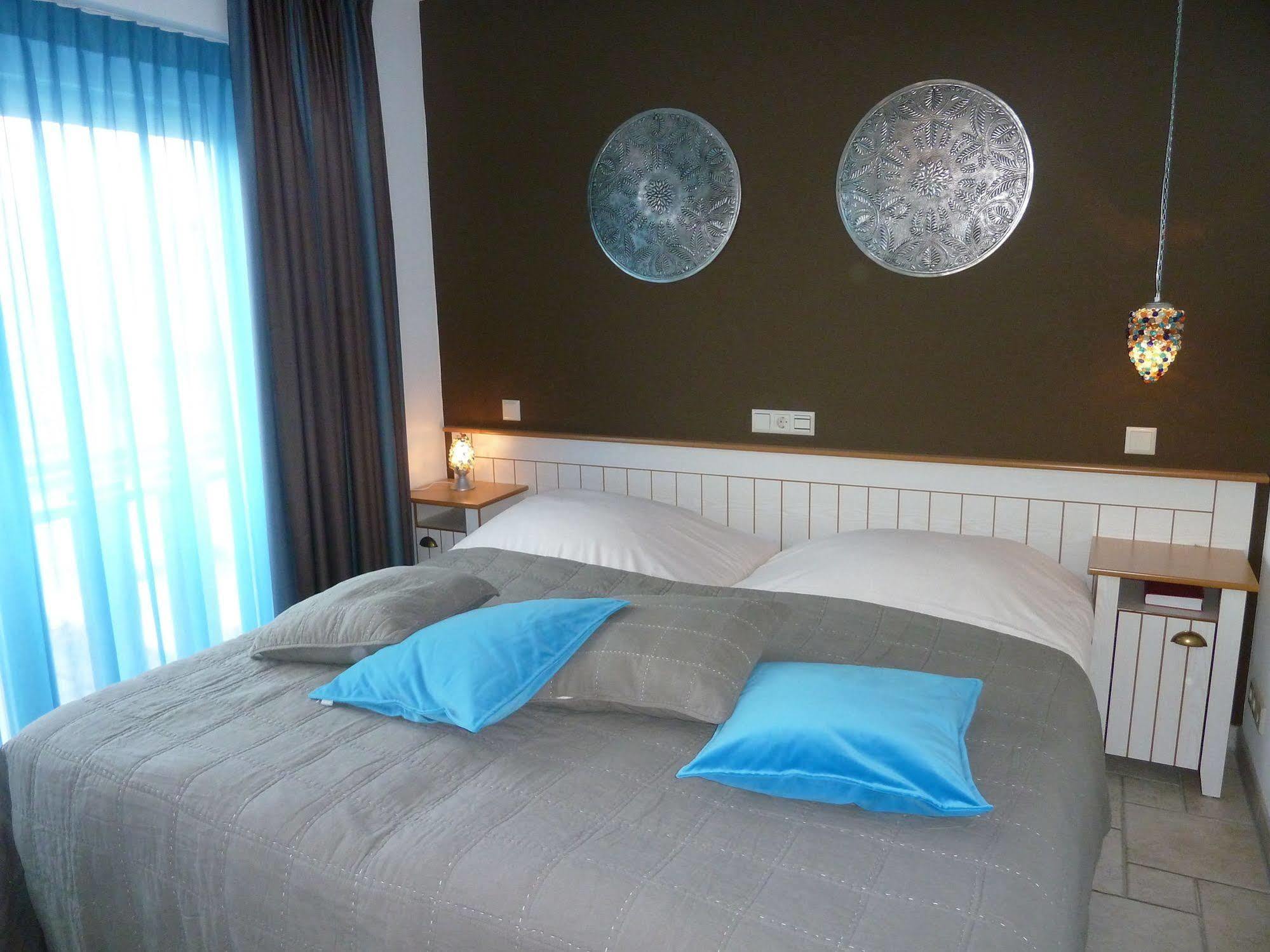 Hotel Tesselhof 데쿠크 외부 사진